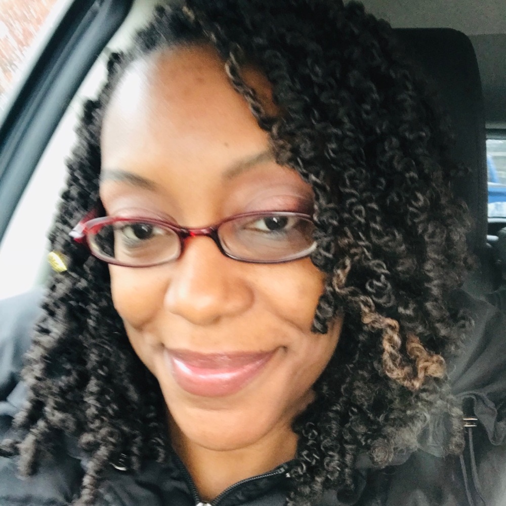 Meet your Posher, Mina